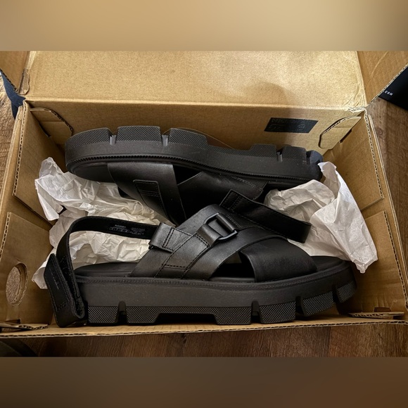 Sorel Shoes - NIB 120$retail WOMENS SZ 9 SOREL SANDALS (fits 8.5)